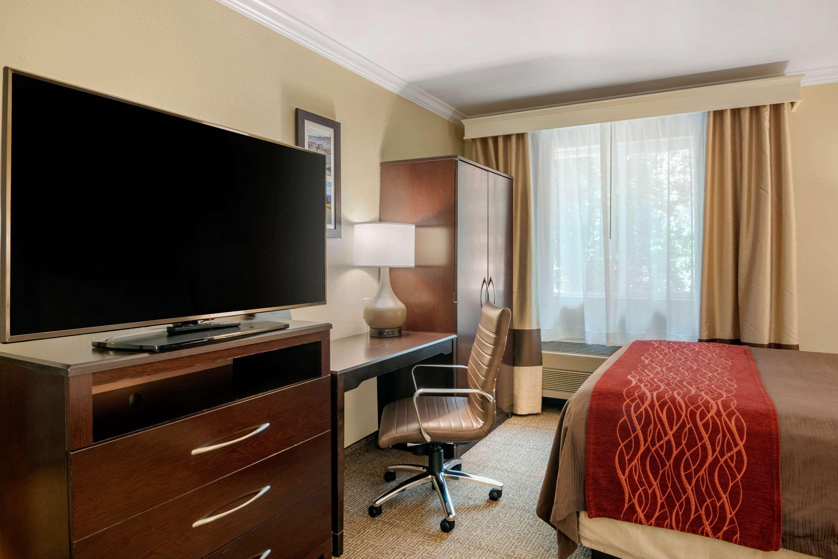 Comfort Inn Columbia Gorge The Dalles Bagian luar foto
